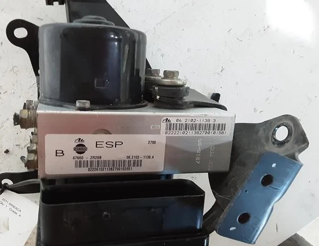 2006-2011 年日产 Armada ABS 防锁制动执行器泵  — 第 2/2 张图片