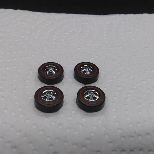 Hot Wheels Redline 4 Large HK Cap Repro Wheels - Bright Chrome