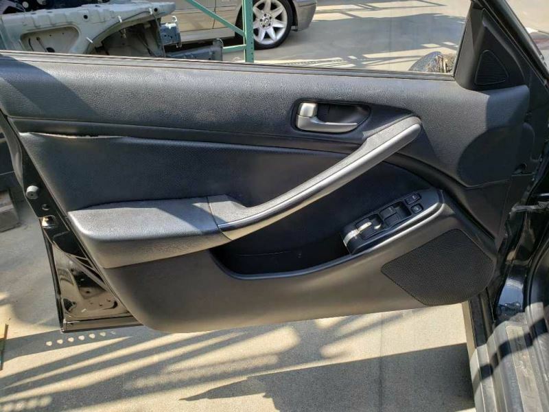 0307 Infiniti G35 Rear Center Console Ash Tray Black 96510AL50D eBay