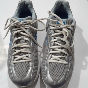 new balance 1442 rock and tone