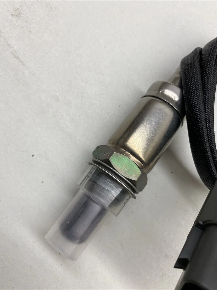 Sensor de oxígeno CARQUEST 13412 para Chrysler Dodge Mitsubishi Eclipse Galant 97-05 Foto 3 de 4