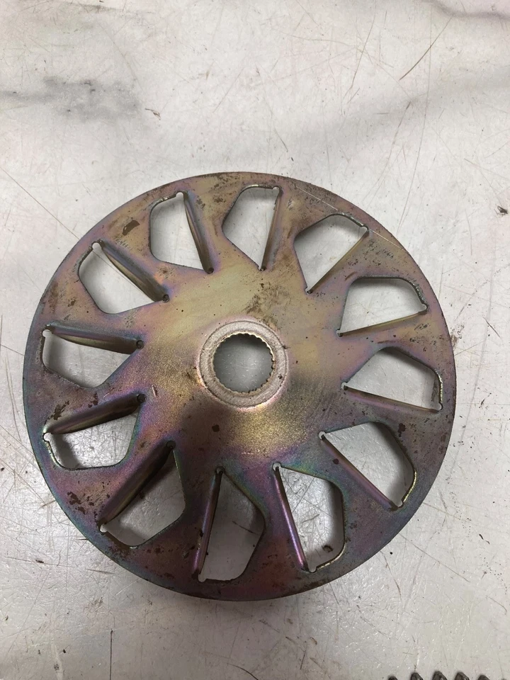 15 Honda NCH 50 NCH50 Metropolitan Scooter front primary clutch pulley assembly - Image 3 of 4