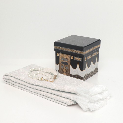 Ideale Geschenkbox Kaba mit Gebetsmatte Teppiche Janamaz und Tasbeeh £30 - Bild 3 von 13