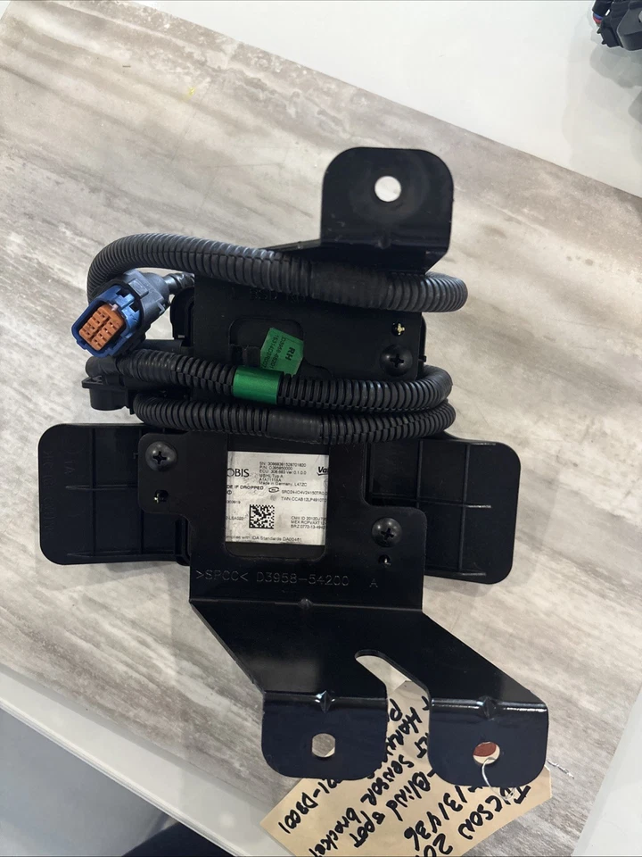 2015-2018 HYUNDAI TUCSON SENSOR DE PONTO CEGO DIREITO + chicote de fios + suporte OEM 95821-D3001 - Imagem 4 de 4