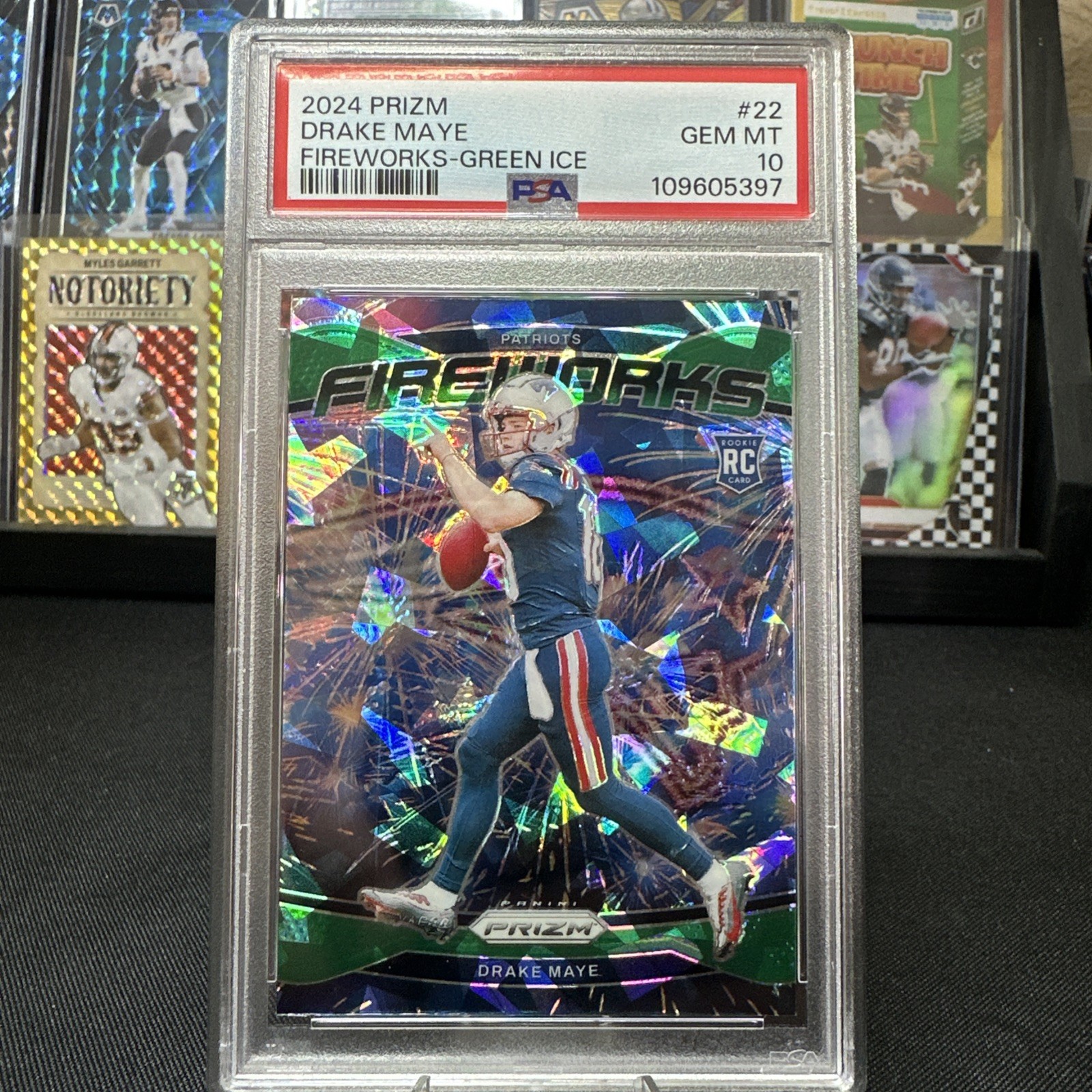 2024 Panini Prizm Fireworks Drake Maye #22 Green Ice Prizm (RC) PSA 10 Gem Mint