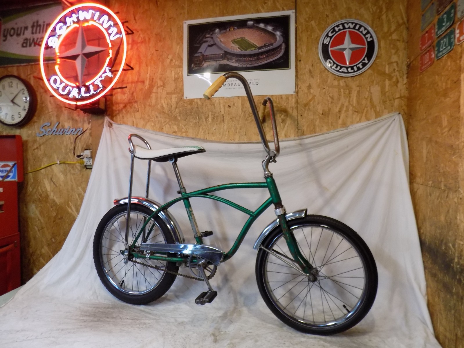 (Used) 1960s AIRWING BANANA SEAT MUSCLE BIKE STINGRAY ROLLFAST SPYDER ELIMINATOR 1970s (199.95 USD)