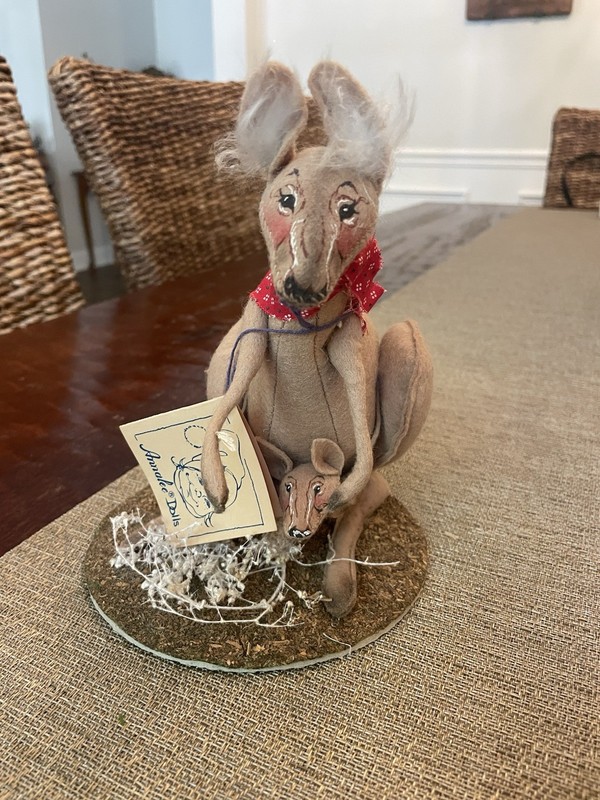 Annalee Kangaroo with Baby Joey 1987 Felt Animal On Base Australia Theme