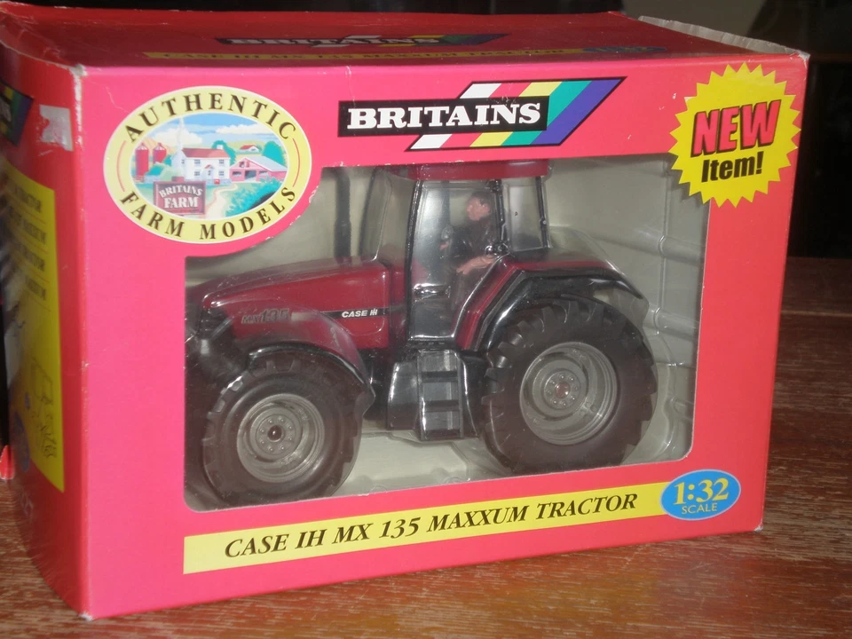 VINTAGE Britains Case IH MX 135 Maxxum Tractor Diecast NEW IN BOX 1:32 SCALE - Image 3 of 4