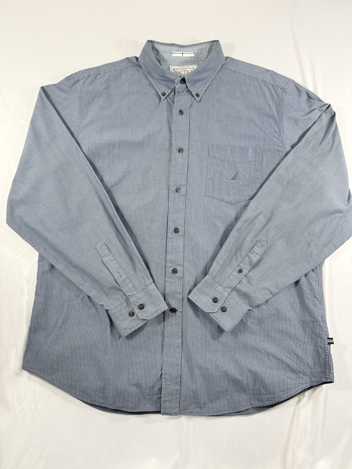 Nautica Men’s XL Striped Button Down Shirt Blue Cotton Classic Fit Long Sleeve