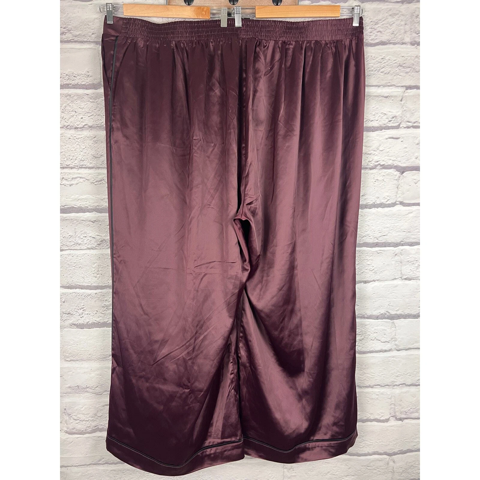 VETEMENTS Pantaloni donna Torrid 6X (6) Sassafras gamba larga raso striato vita alta nuovi con etichette