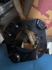 498071C1 NAVISTAR MERITOR PARKING/EMERGENCY BRAKE BACKING PLATE A3236A1873