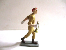 1/32 STARLUX MUSICIEN FANFARE  ARMEE MODERNE TENUE ETE CLAIRON A LA MAIN