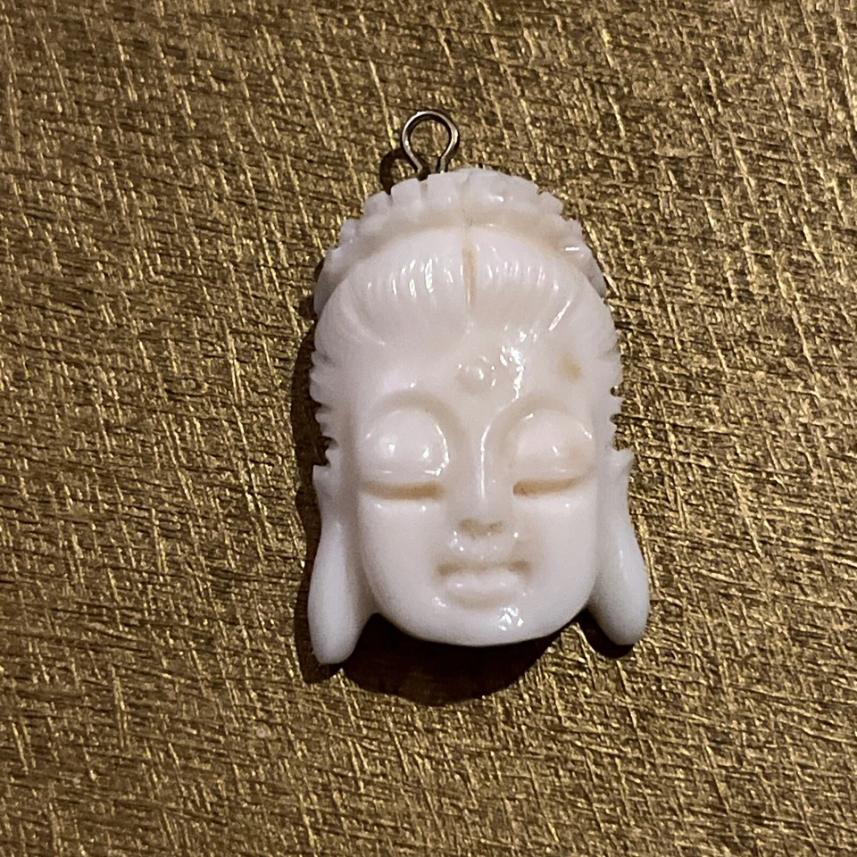 Antiguo colgante chino cara de Buda coral piel de ángel tallada a mano Foto 2 de 4