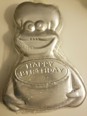 Wilton Cookie Monster Happy Birthday Aluminum Cake Pan   1982 