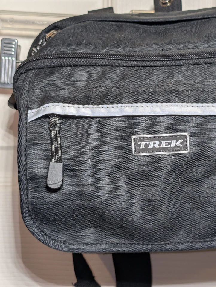 Trek Bike n' Hike Bike Handlebar Pack Bag Converts Hip For Cycling And Hiking - Image 2 of 4