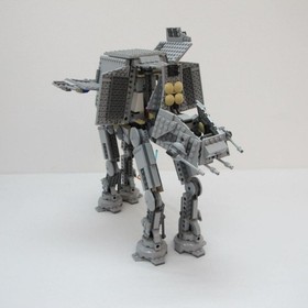 LEGO Star Wars 8129: AT-AT Walker. Complete with instructions and box