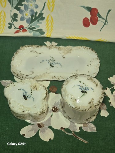 3PC Victorian Opal Boudoir Set "Dithridge & Co"