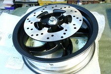 Gilera Runner 125 180 200 Alternativ Felge SCHWARZ 564406 Vorderrad Skipper 125