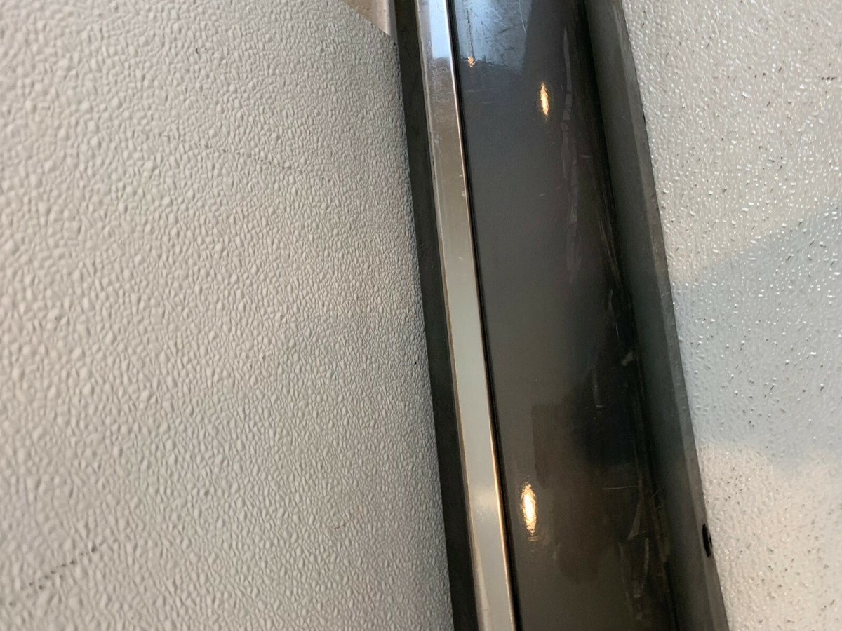 GM Left Driver Side Skirt Rocker Panel 25926272 AKN82101 Match 