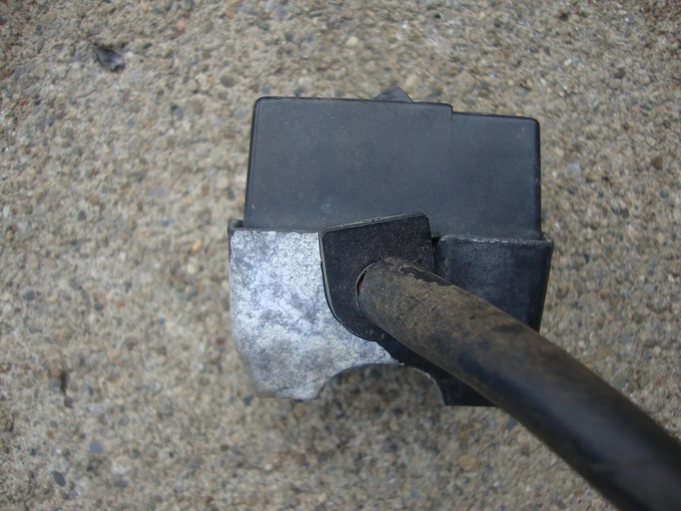 1977 Harley Davidson SX250 oem RIGHT SWITCH ON OFF START TURN signal ss 250 175 - Image 2 of 4