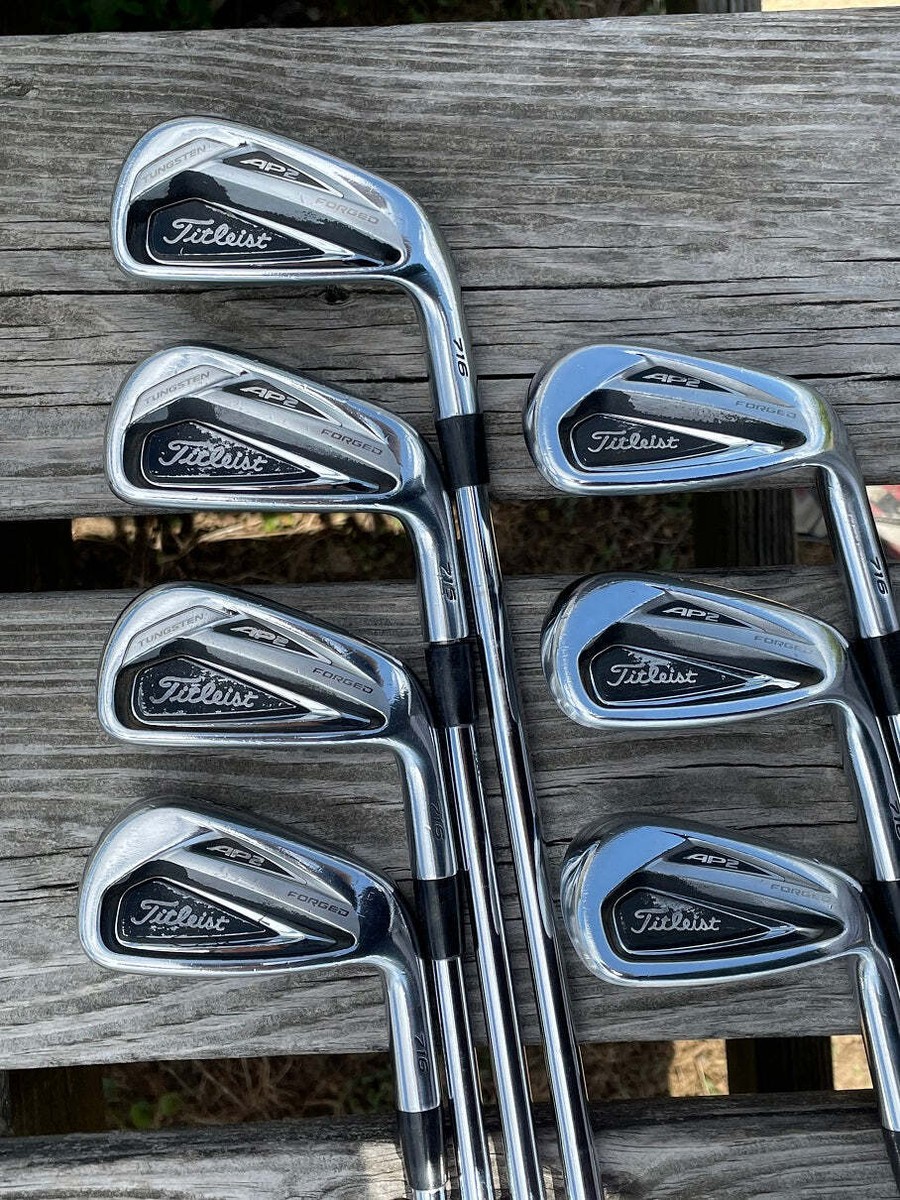Titleist AP2 Tungsten 716 Forged Pitching Wedge Stiff Steel Shaft G/Pride Grip Titleist AP2 Tungsten 716 Forged Pitching Wedge Stiff Steel Shaft G/Pride Grip