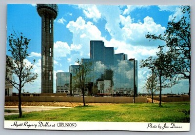 Postcard Dallas, TX Hyatt Regency Hotel & Reunion Tower