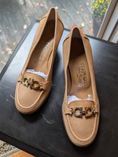 Salvatore Ferragamo Tan Leather Gancini Bit Loafers Made in Italy / Size 6