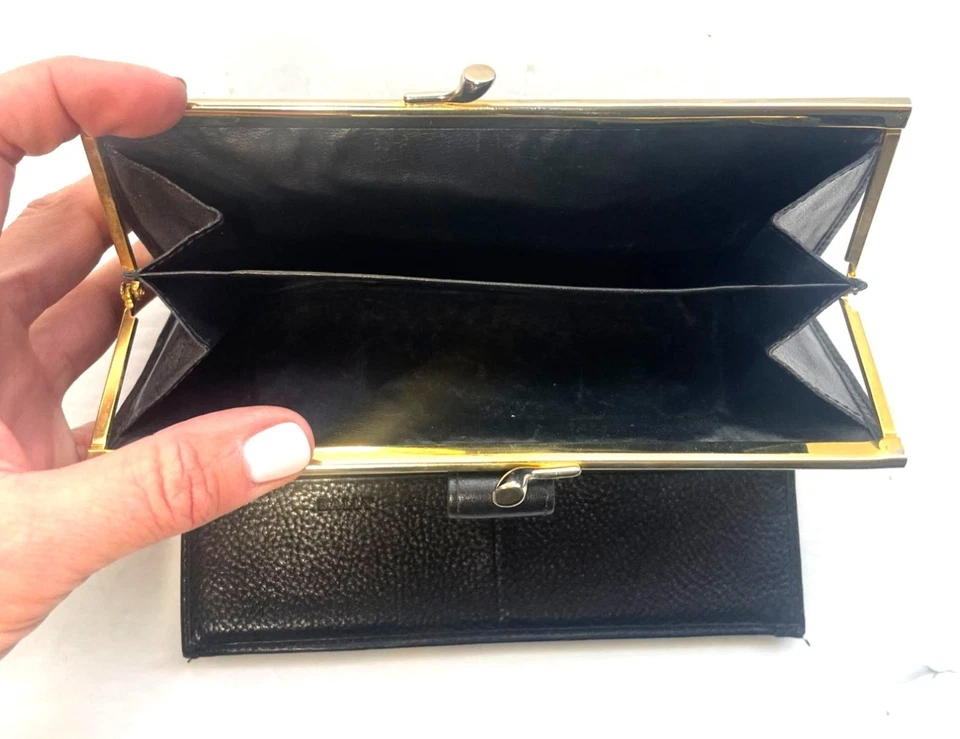 Cierre de billetera Bally completo de cuero granulado negro hecho en Italia Foto 3 de 4