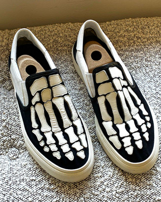 AMIRI Men s US 10 Black/White Leather Slip-On Skeleton Graphic Embroidered