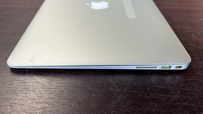 ジャンク Apple MacBook Air シルバー A1466 Apple Macbook Air 13