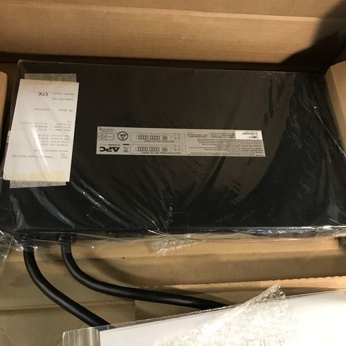 NEW APC AP7730 Rack Mount Dual source Automatic transfer switch PDU - Picture 5 of 7