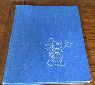 The Art of Walt Disney 洋書 アートブック The Art of Walt Disney Hardcover Blue Book Gold Title & Mickey