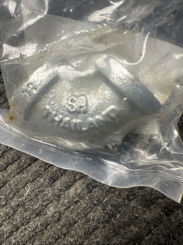 New Elbow 90-Deg Malleable Iron 1/2" 5P798B - Image 2 of 4