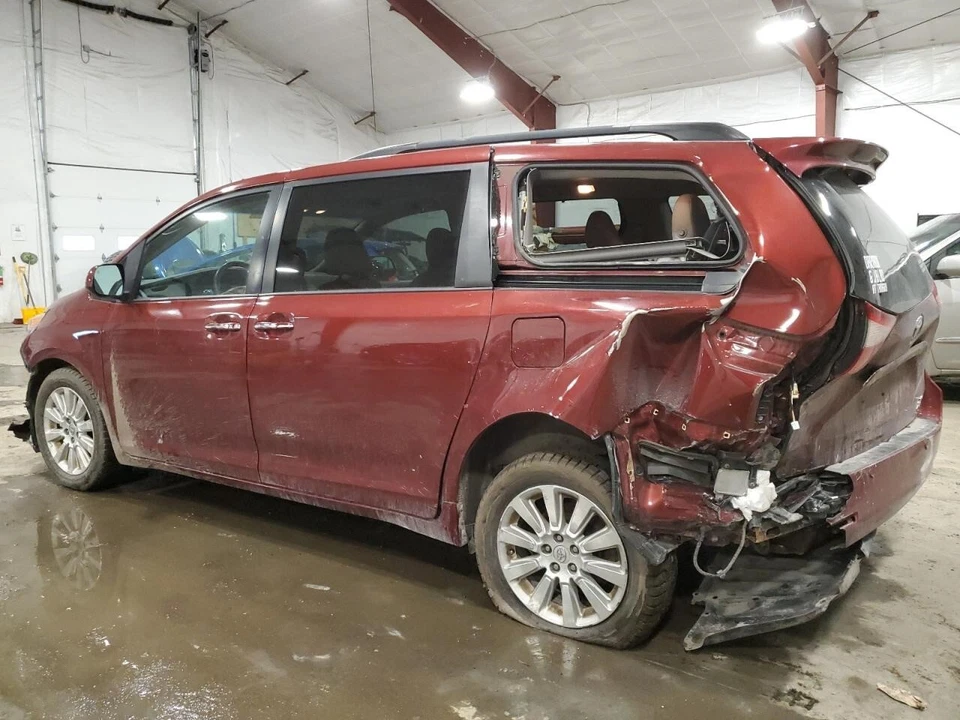 Used Ignition Switch fits: 2015 Toyota Sienna keyless ignition Smart Key Grade A Foto 2 de 4