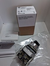 ALLEN BRADLEY 800T-J2A SELECTOR SWITCH 3 POSITION MAINTAINED 1NO/1NC SER U NIB