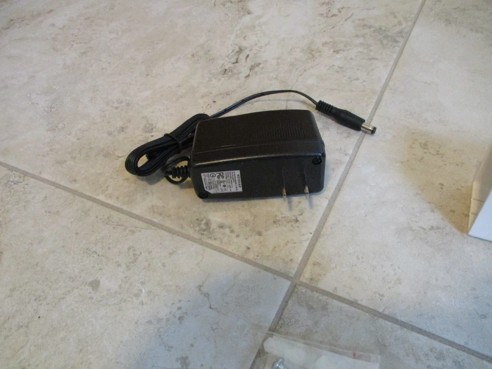 Arlo Netgear  Indoor Outdoor Wireless Security Cameras accessories - Image 3 of 3