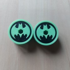 10 X  BATBOT DISCS FOR IMAGINEXT BATMAN (Glow In The Dark) Free Postage