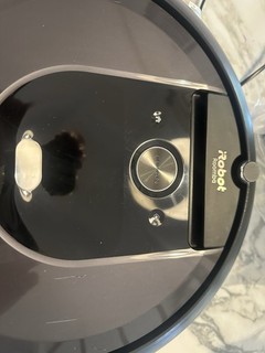 iRobot Roomba i7 Robot aspirapolvere senza fili ricaricabile nero con base