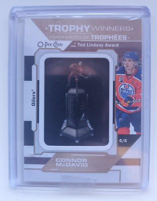 2020-21 O-Pee-Chee Trophy Patch Ted Lindsay Trophy Connor McDavid #P-33 Patch