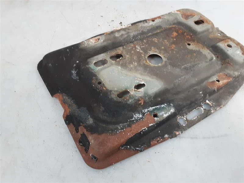 Оригинальный лоток для аккумулятора Jeep TJ Wrangler 1997 1998 2000 2001 2003 2004 85752 - Изображение 4 из 4