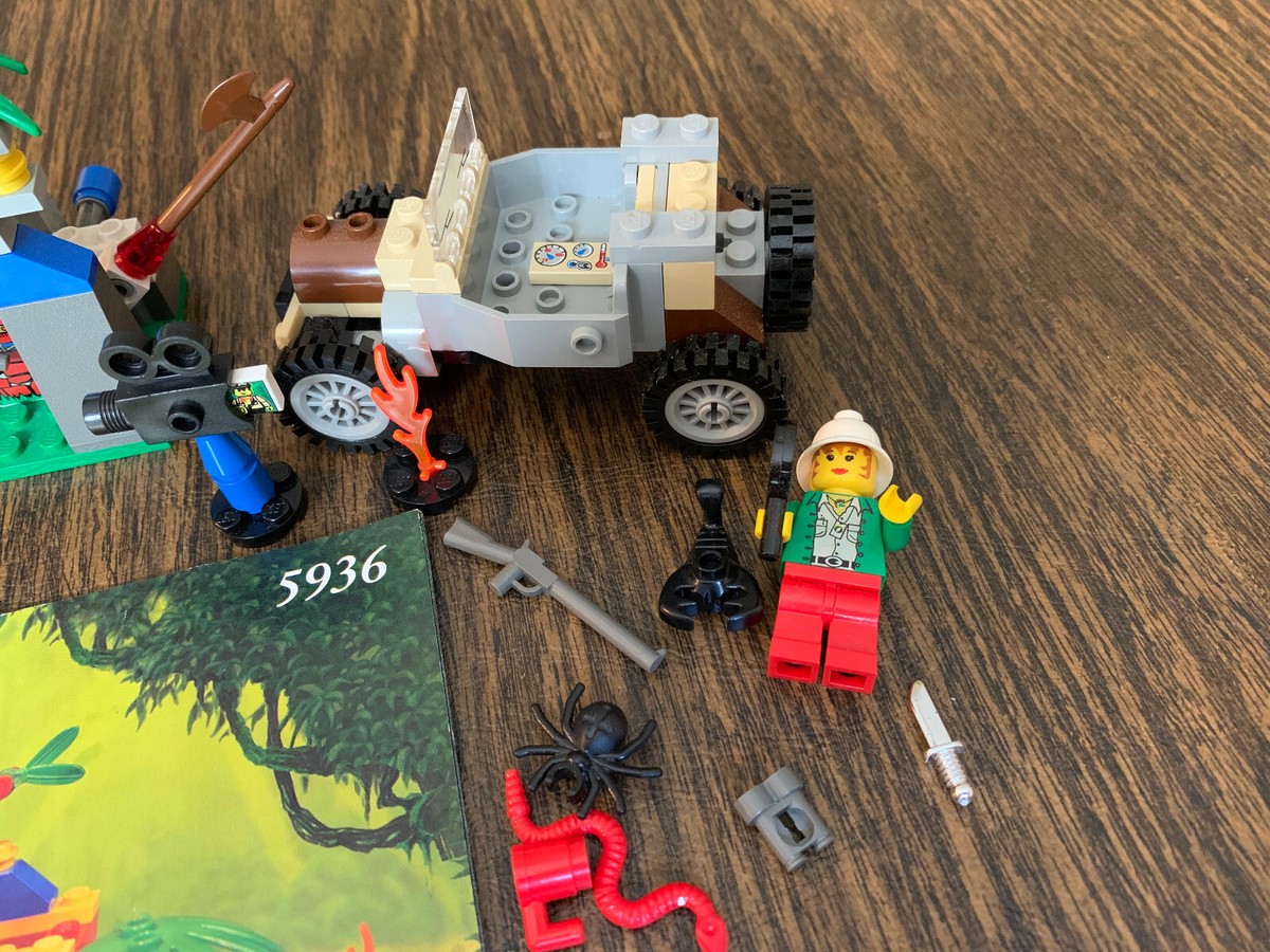 LEGO Set 5936 Spider's Secret Adventurers Jungle Complete w