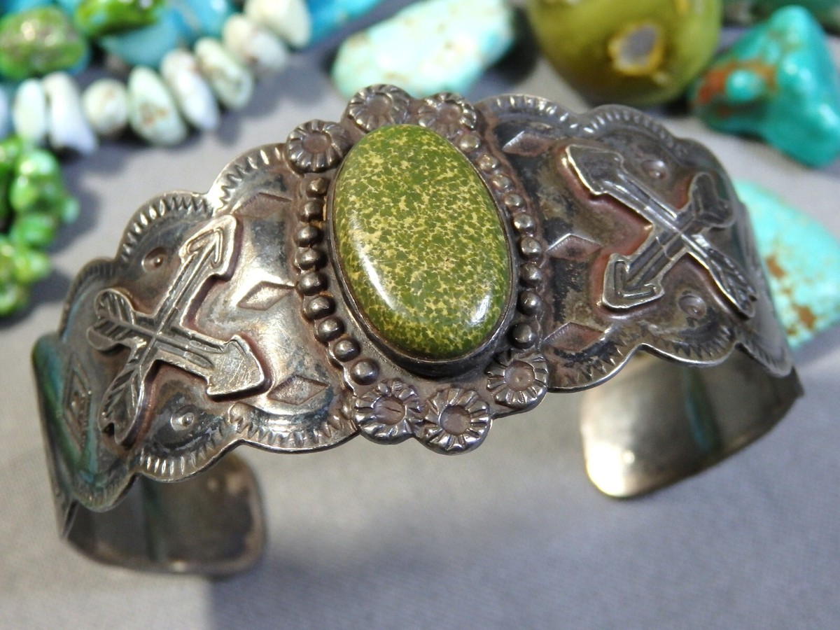 Superior Vintage Navajo Cerrillos Turquoise Native American Jewelry Silver Bracelet Old Jewelry Superior Vintage Navajo Cerrillos Turquoise Native American Jewelry Silver Bracelet Old Jewelry
