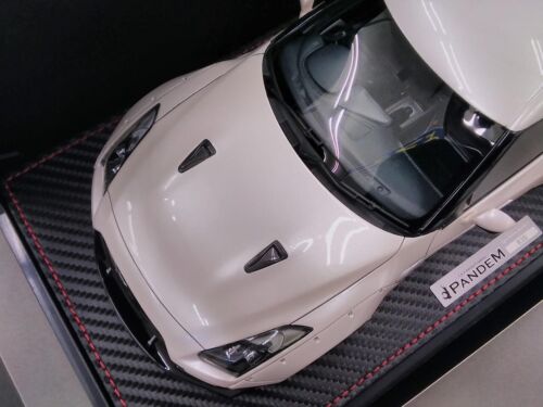 IGNITION MODEL Pearl White PAMDEM R35 GT-R Used From Japan - Picture 14 of 14