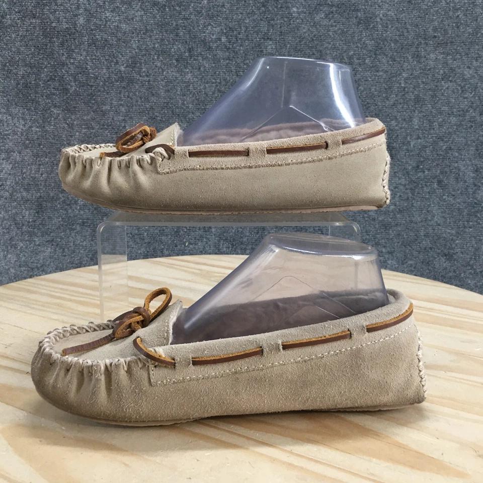 Minnetonka Slippers Womens 7 Moccasin Gray Slip On Leather Lace Up Casual 4018 - Image 2 of 4