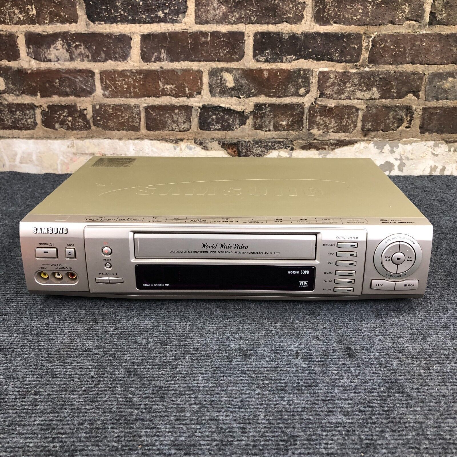 SAMSUNG SV-5000W World Wide Video VHS VCR PAL SECAM NTSC - WORKS