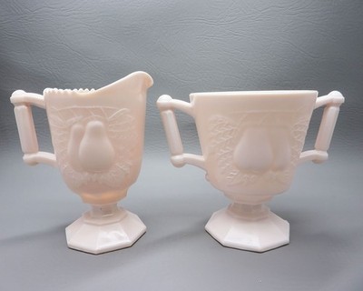 Jeannette Glass ''Baltimore Pear'' Pink Milk Glass Creamer & Open Sugar Bowl 1950