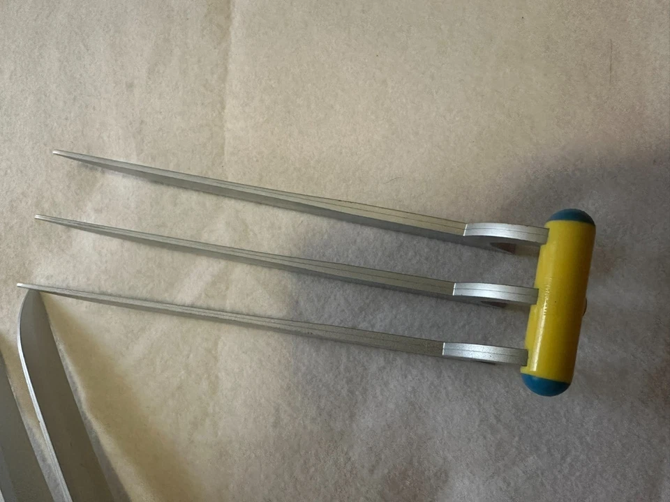 Spirit Halloween Wolverine Garras Adulto Marvel X-Men OS Foto 4 de 4