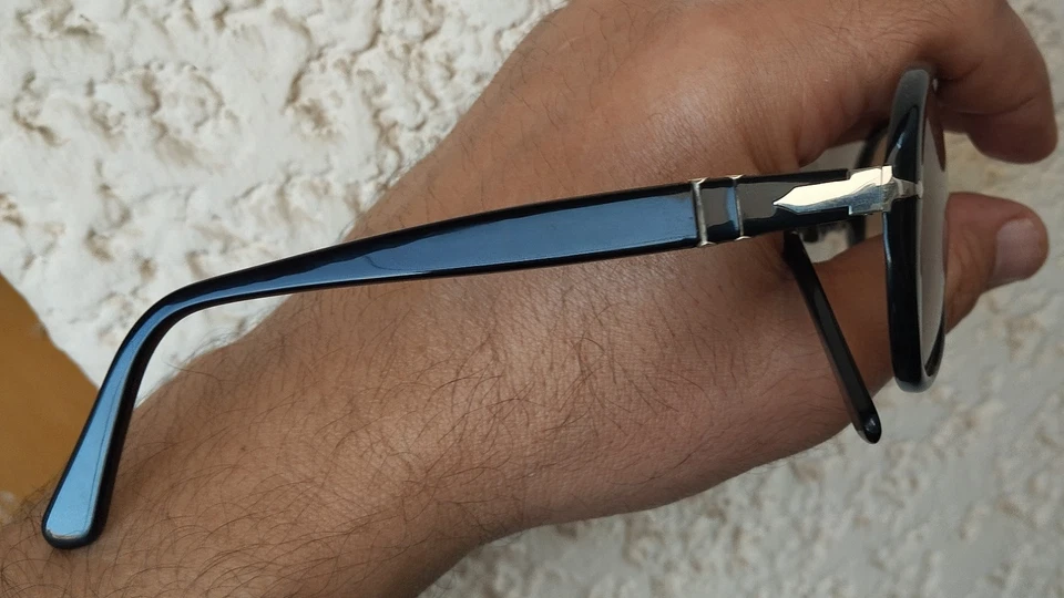 Extremely rare Persol 69262 mint Bruce Lee style w/original case & lenses. Video - Image 3 of 4