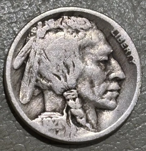 1921s Buffalo nickel, nice original overall GOOD condition full date coin!