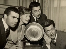 🌓 Serge Gainsbourg Grand Prix Académie Charles Cros 1959 Photographie Keystone